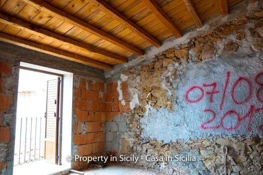 Restore sicilian house