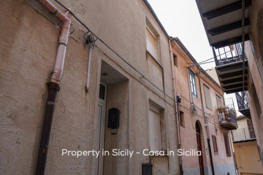 property in sicily, casa collosi