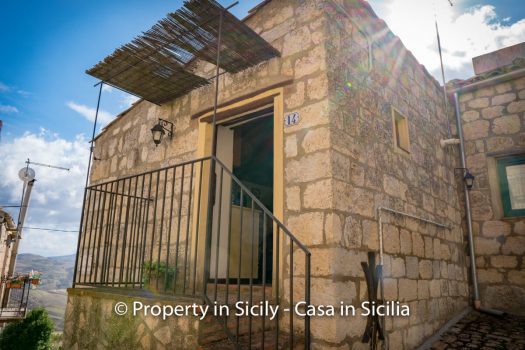 Property in sicily, casetta nel borgo, petralia soprana