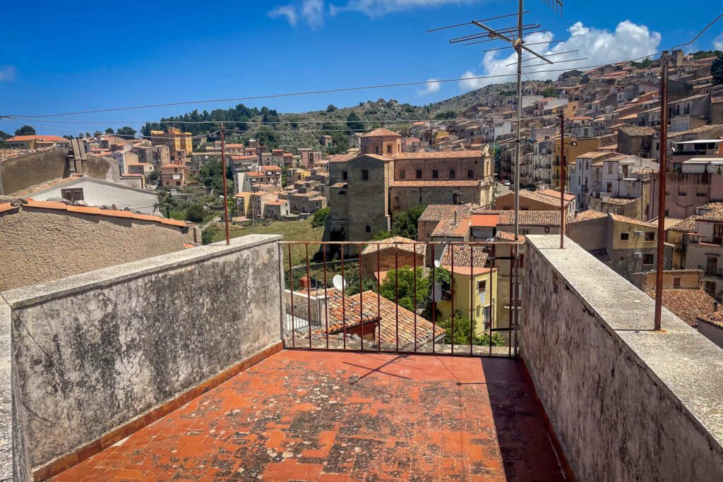 Palazzo Muffoletto Gratteri Property in Sicily